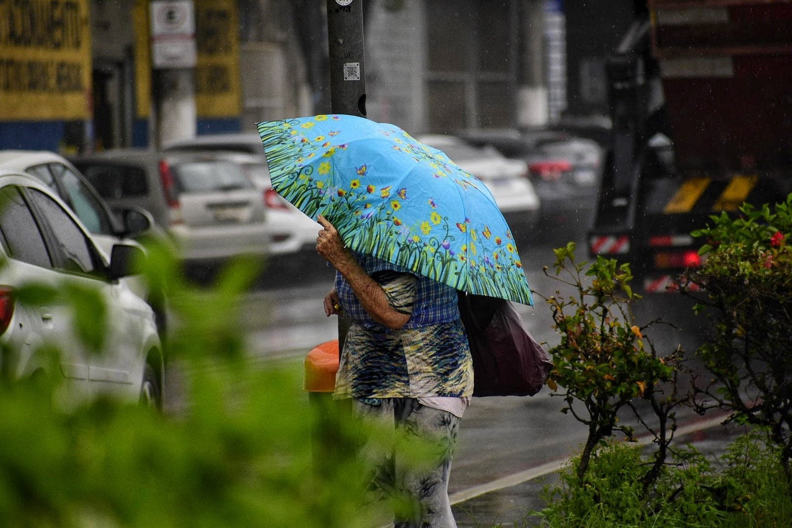 Feriado e Enem: final de semana terá chuvas em todo o ES