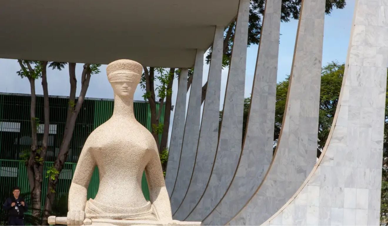 Estatua-Justica-STF.jpg