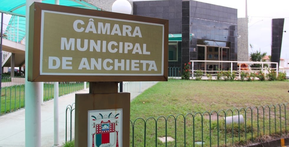 hcx607iG-camara-de-anchieta