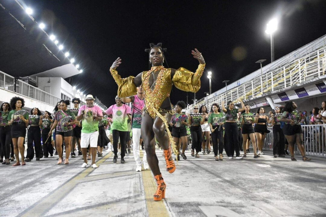 Carnaval-de-Vitoria-Imperatriz-do-Forte-1080x720-1