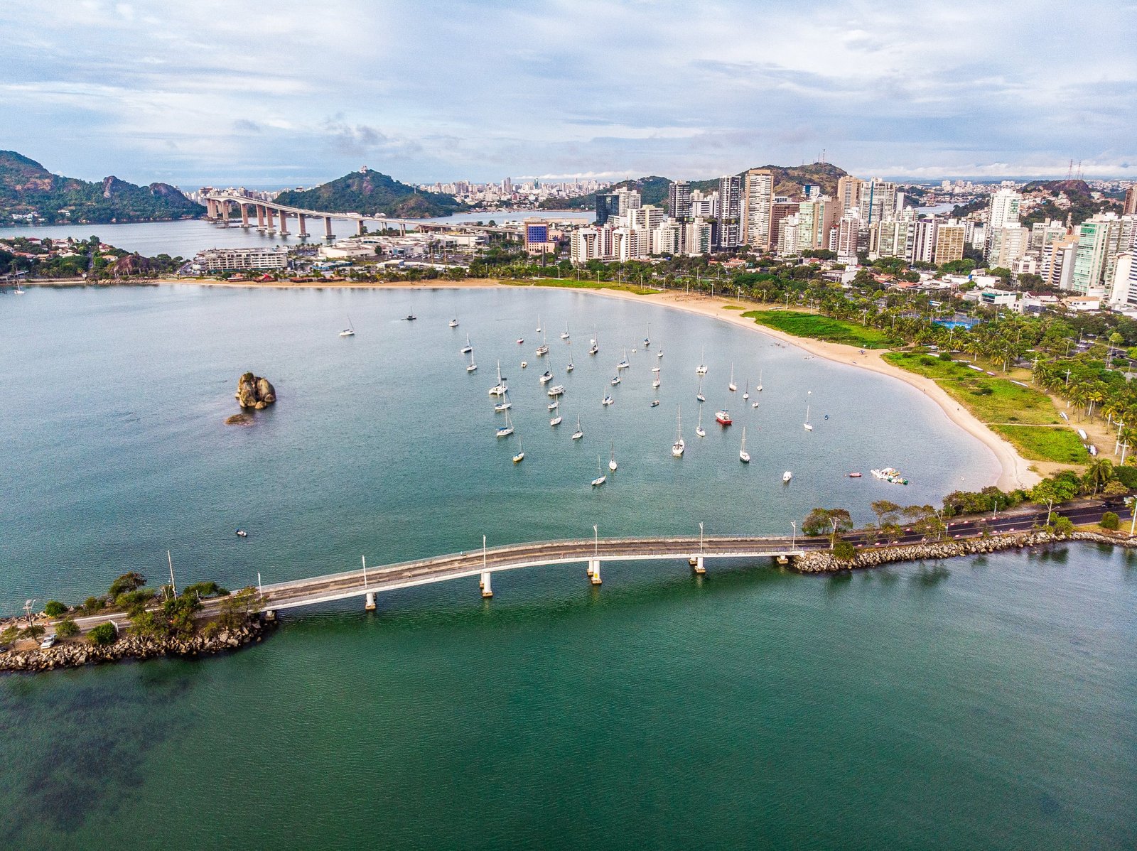 DJI_0066_Praias-Curva-da-Jurema-Guarderia-Praia-do-Canto_Autor-Jansen-Lube-scaled.jpg