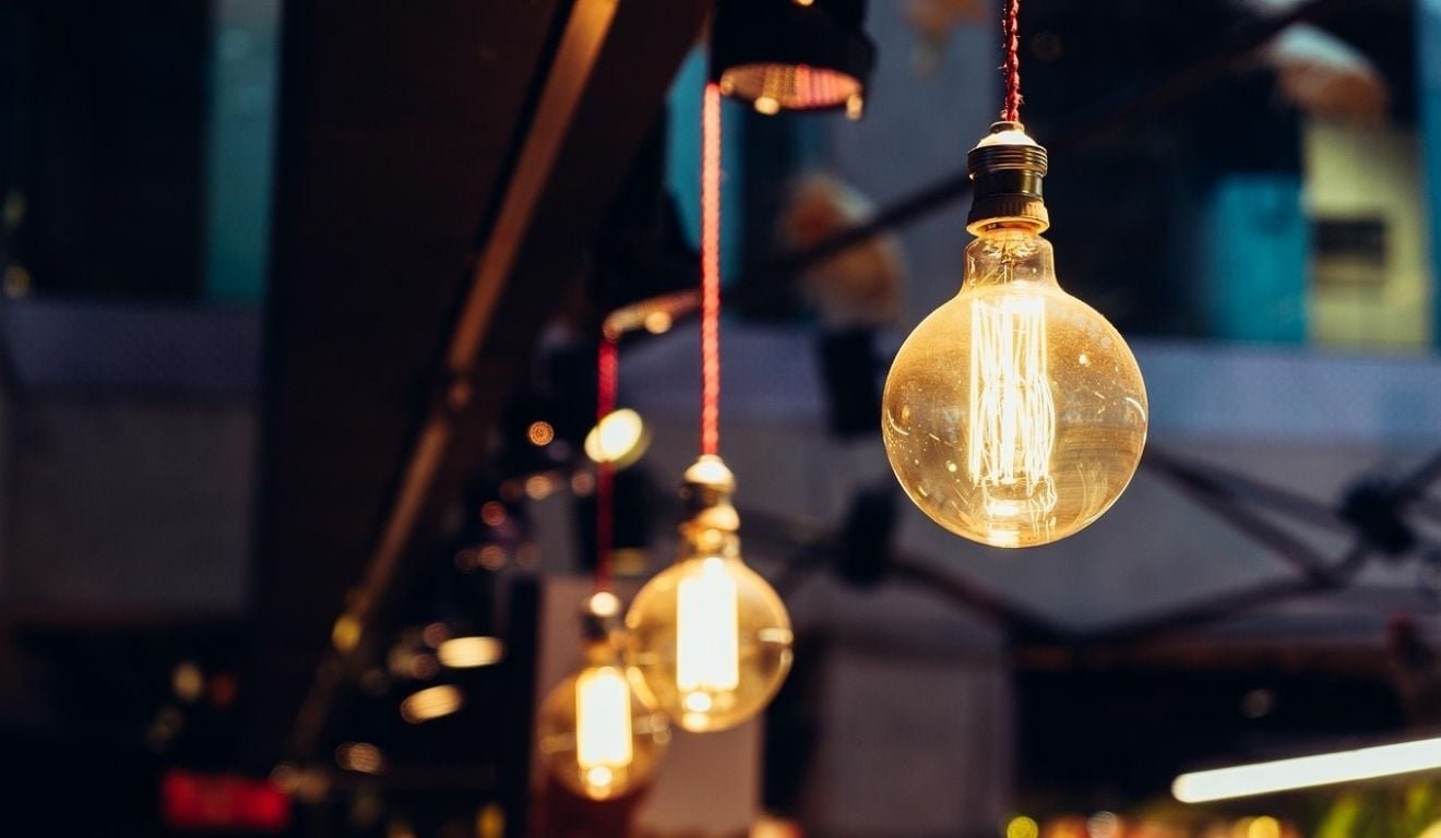 Energia-eletrica-lampadas.jpg