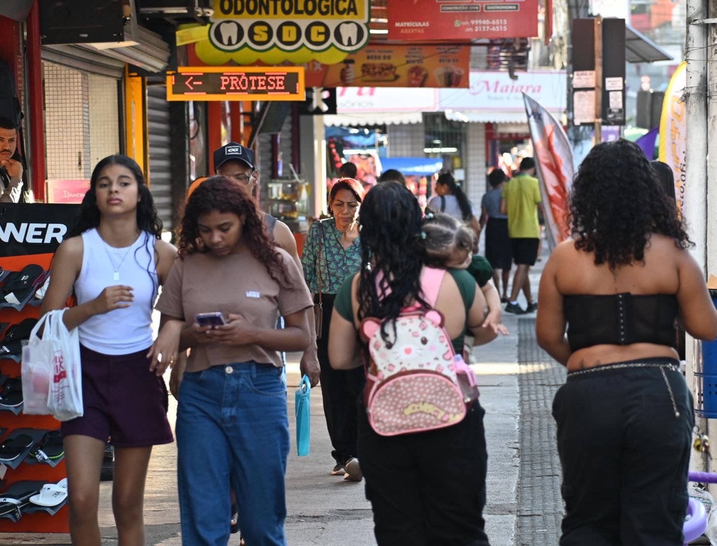 Movimentacao_do_comercio_em_Campo_Grande_Cariacica-1.jpeg