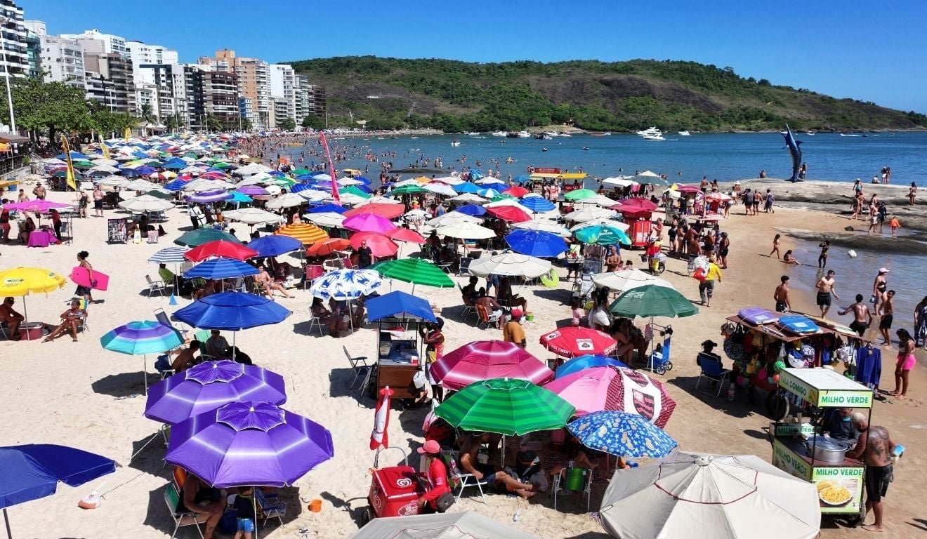 Praia-do-Morro-em-Guarapari.jpg