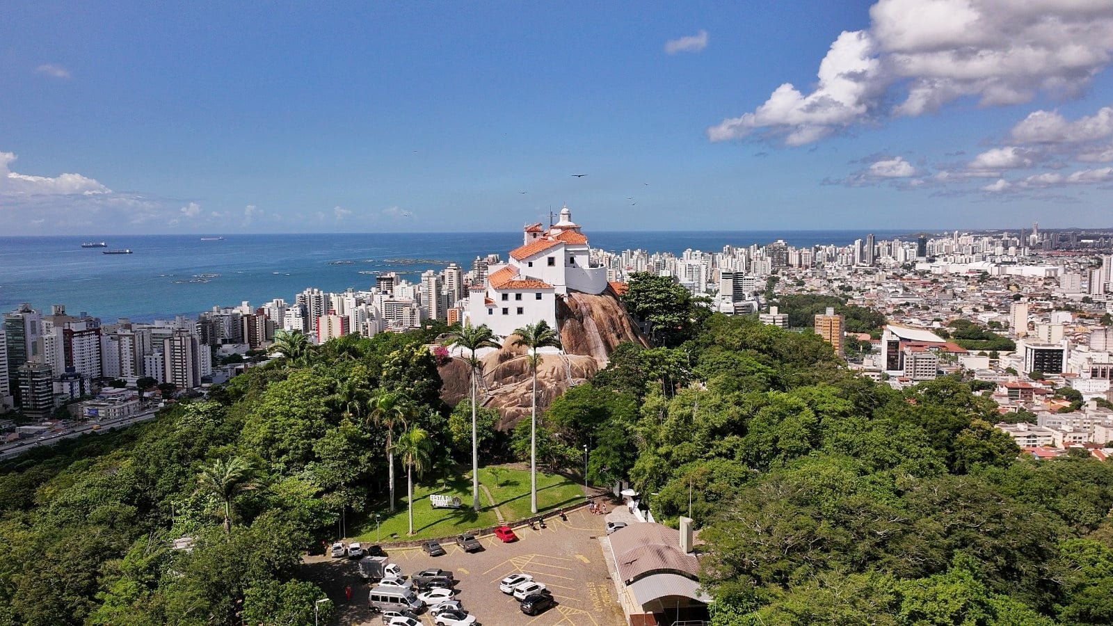 Vista-aerea-do-Convento-da-Penha.jpg