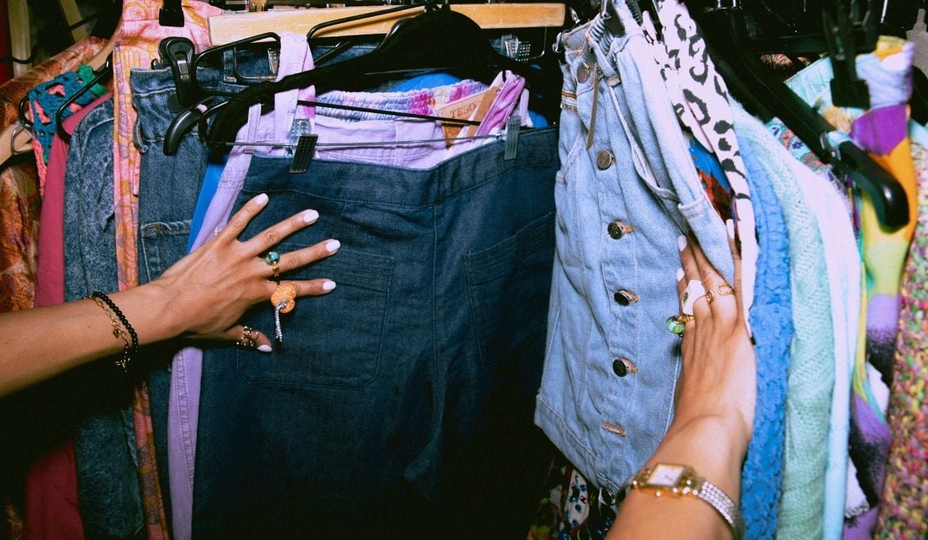 brecho-roupas-loja-arara.jpg